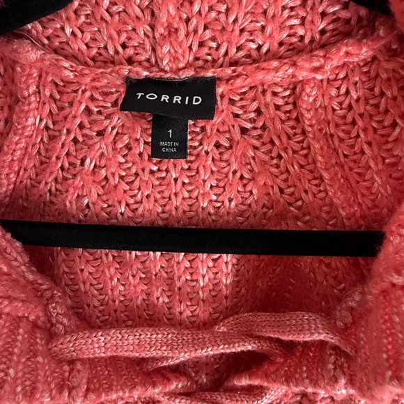 Torrid - Chunky Pullover Hooded Raglan Sweater - Picture 5 of 7